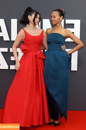 Selena Gomez photo #6383