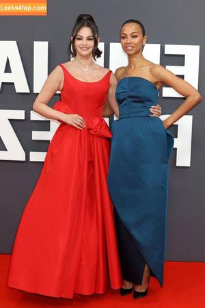 Selena Gomez photo #6384