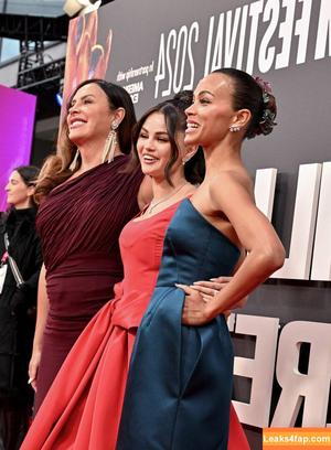 Selena Gomez photo #6394