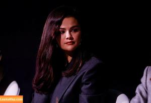 Selena Gomez photo #6428