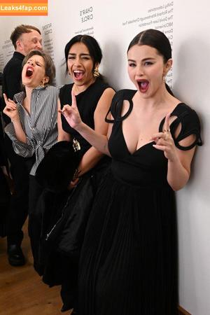 Selena Gomez photo #6506