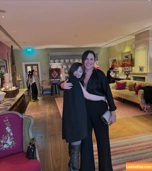 Selena Gomez photo #6565