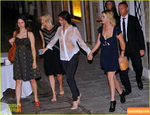 Selena Gomez photo #6613