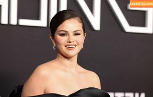 Selena Gomez photo #6919