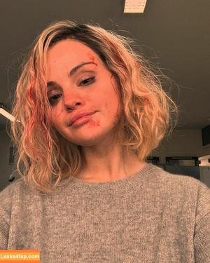 Selena Gomez photo #6946