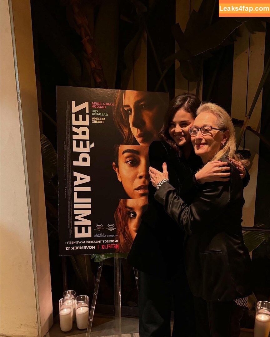 Selena Gomez / Selena / https: / selenagomez leaked photo photo #7553