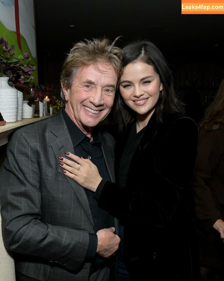 Selena Gomez / Selena / https: / selenagomez leaked photo photo #7559