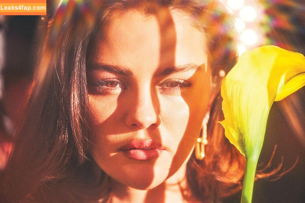 Selena Gomez / Selena / https: / selenagomez leaked photo photo #7564