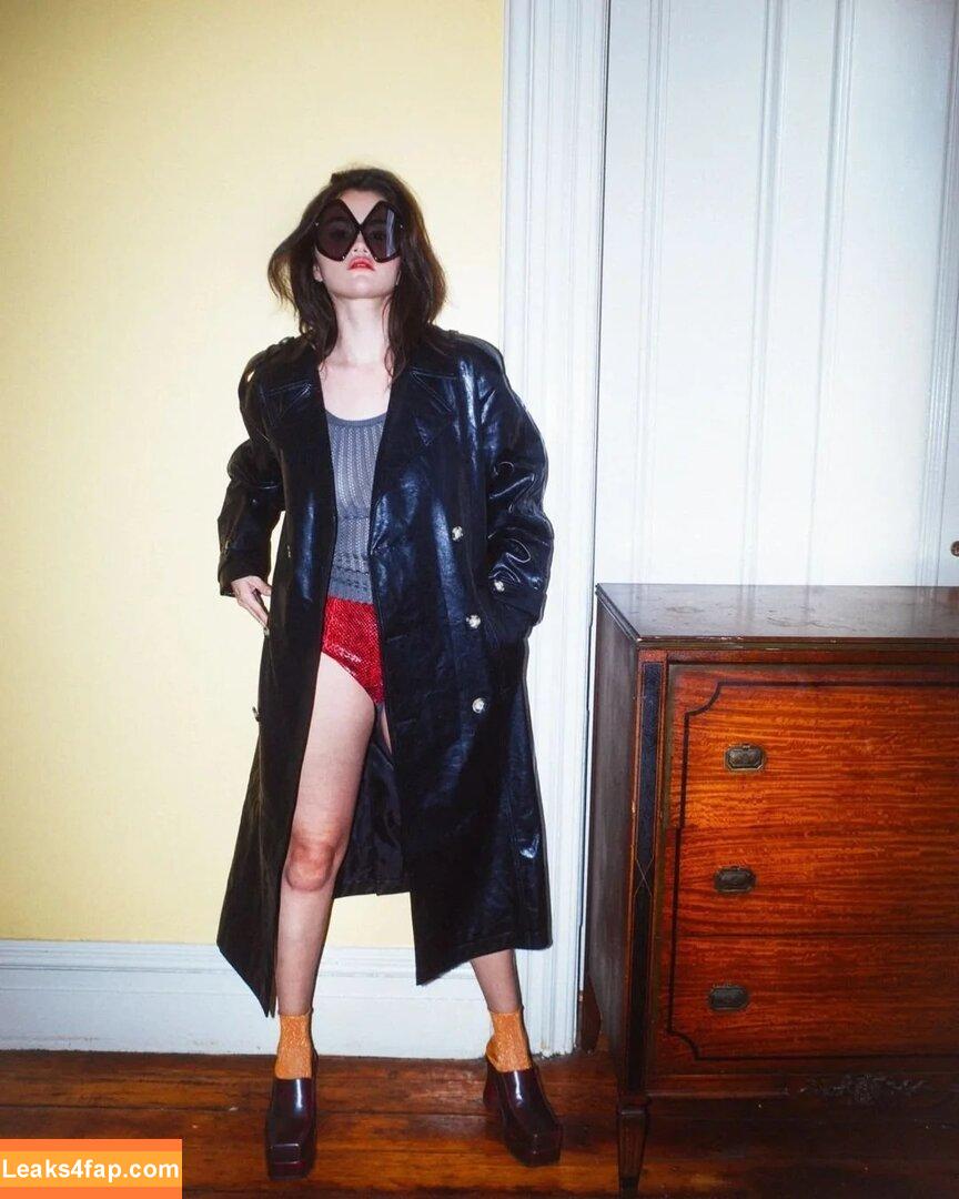 Selena Gomez / Selena / https: / selenagomez leaked photo photo #7577