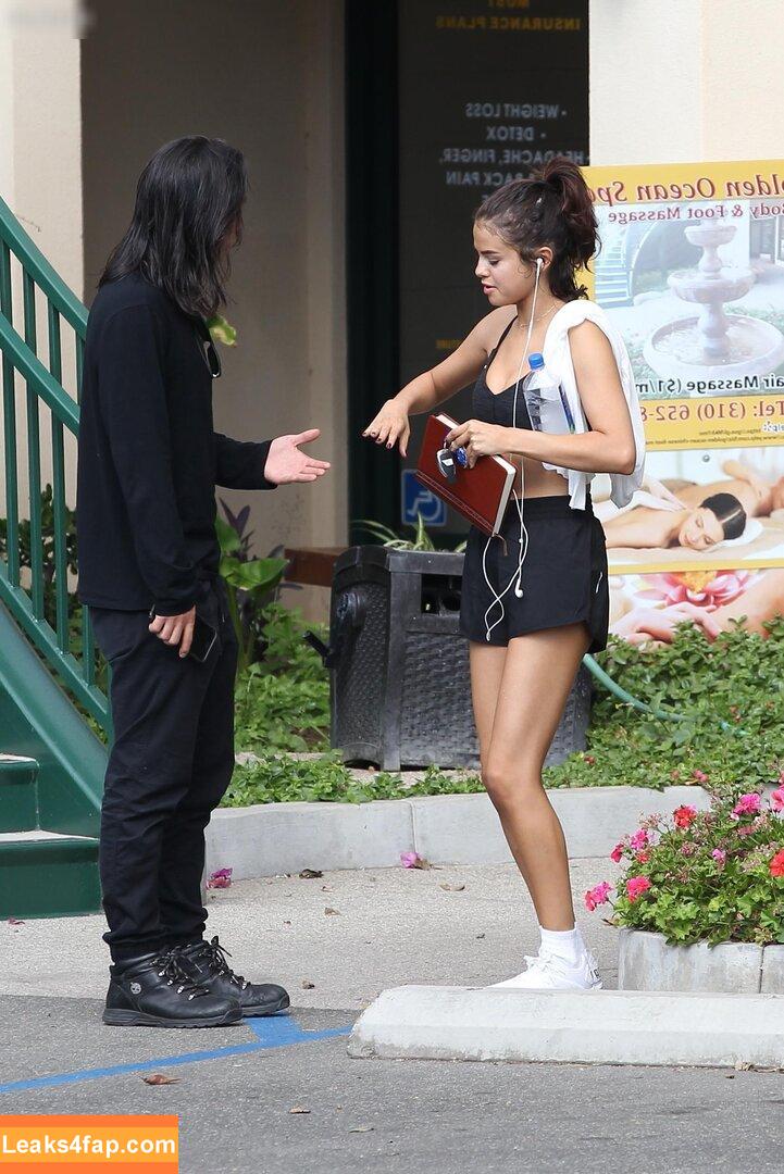 Selena Gomez / selena.gomez / selenagomez слитое фото фото #7616