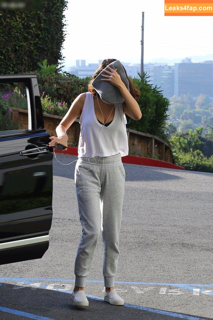 Selena Gomez / selena.gomez / selenagomez слитое фото фото #7644