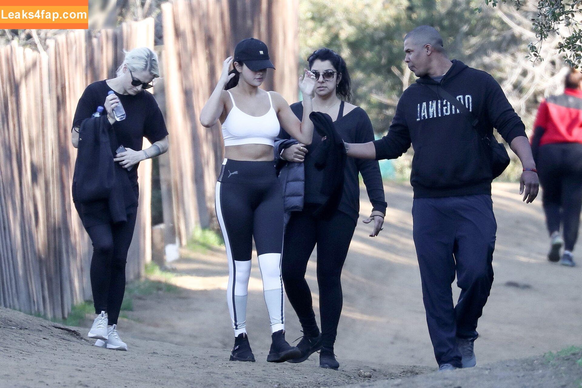 Selena Gomez / selena.gomez / selenagomez слитое фото фото #7681