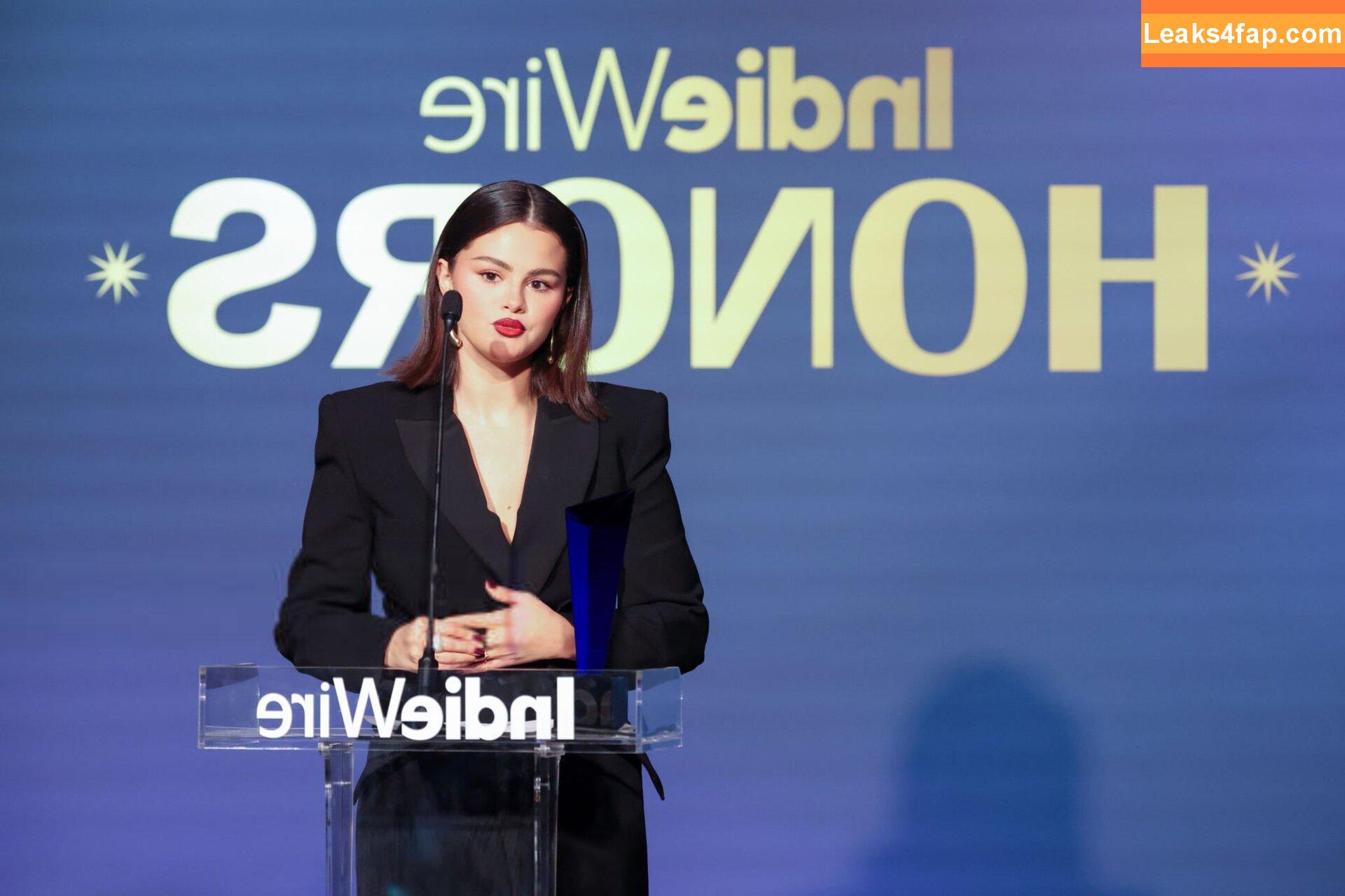 Selena Gomez / selena.gomez / selenagomez слитое фото фото #7971