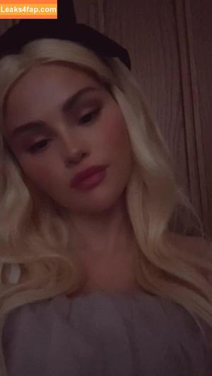 Selena Gomez photo #7029