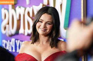 Selena Gomez photo #7103