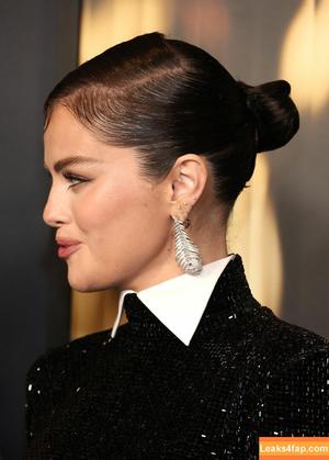 Selena Gomez photo #7502