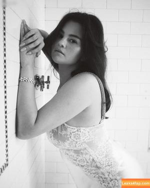 Selena Gomez photo #7527