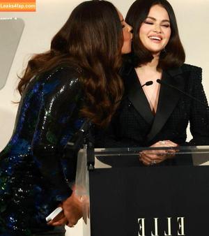 Selena Gomez photo #7538