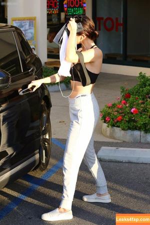 Selena Gomez photo #7628