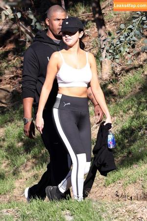 Selena Gomez photo #7654