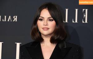 Selena Gomez photo #7731