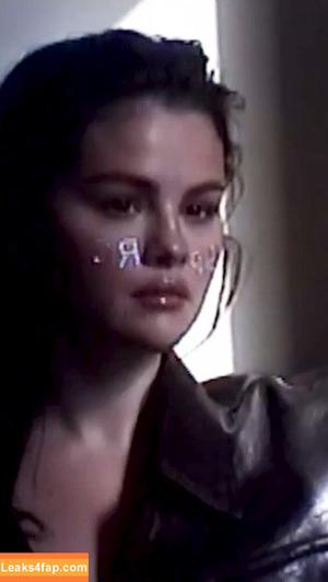 Selena Gomez photo #7744