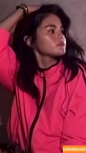 Selena Gomez photo #7755