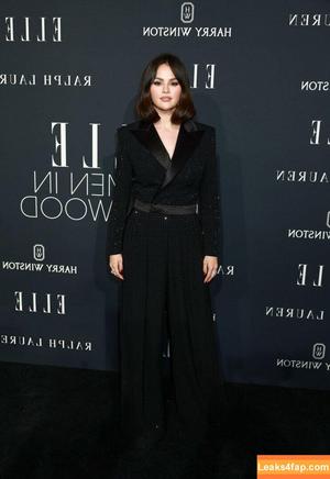 Selena Gomez photo #7762