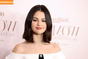 Selena Gomez photo #7897