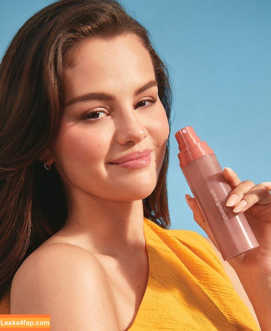 Selena Gomez / selena.gomez / selenagomez слитое фото фото #8093