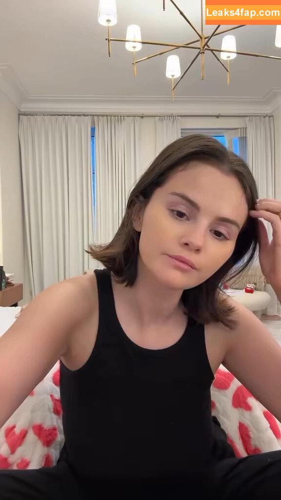 Selena Gomez / selena.gomez / selenagomez слитое фото фото #8110