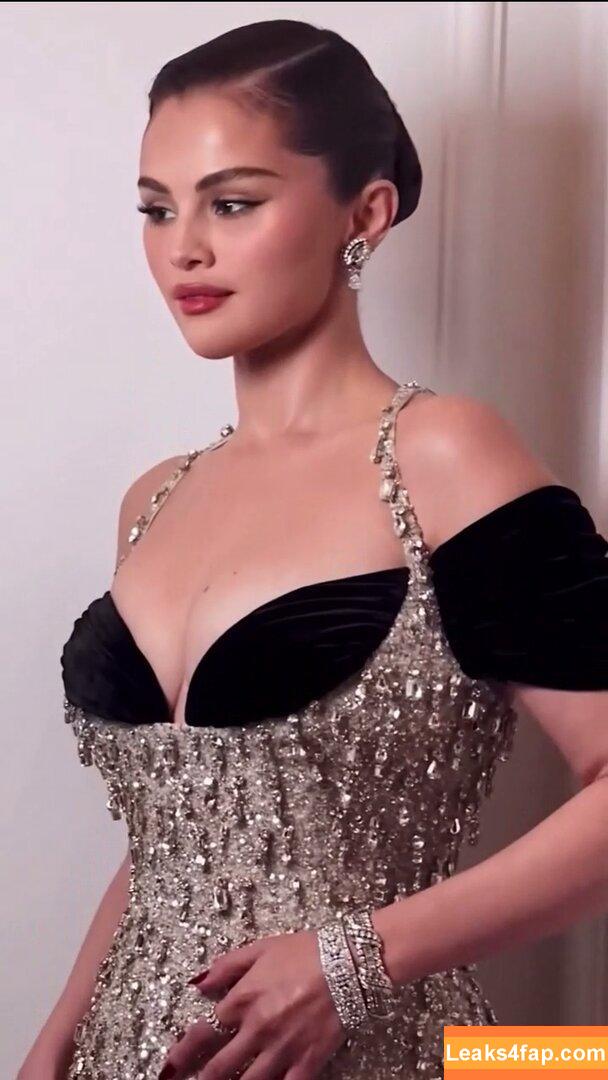 Selena Gomez / selena.gomez / selenagomez слитое фото фото #8338