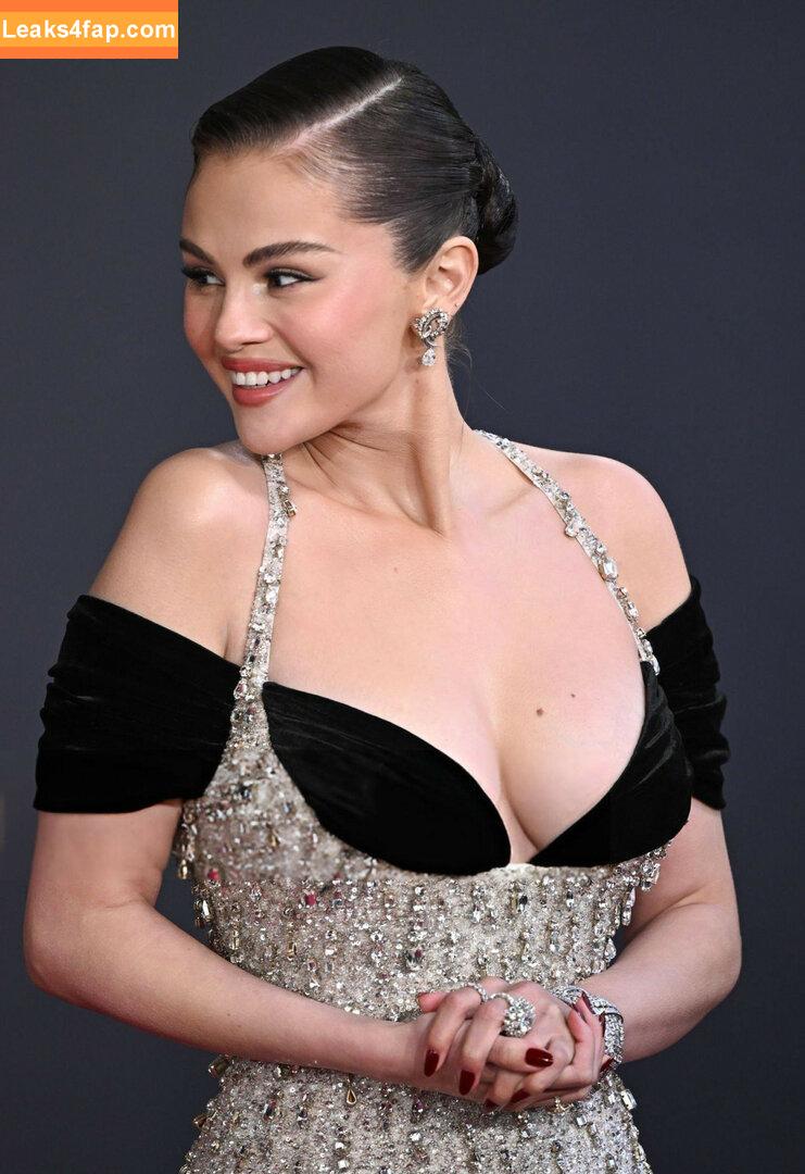 Selena Gomez / selena.gomez / selenagomez слитое фото фото #8343