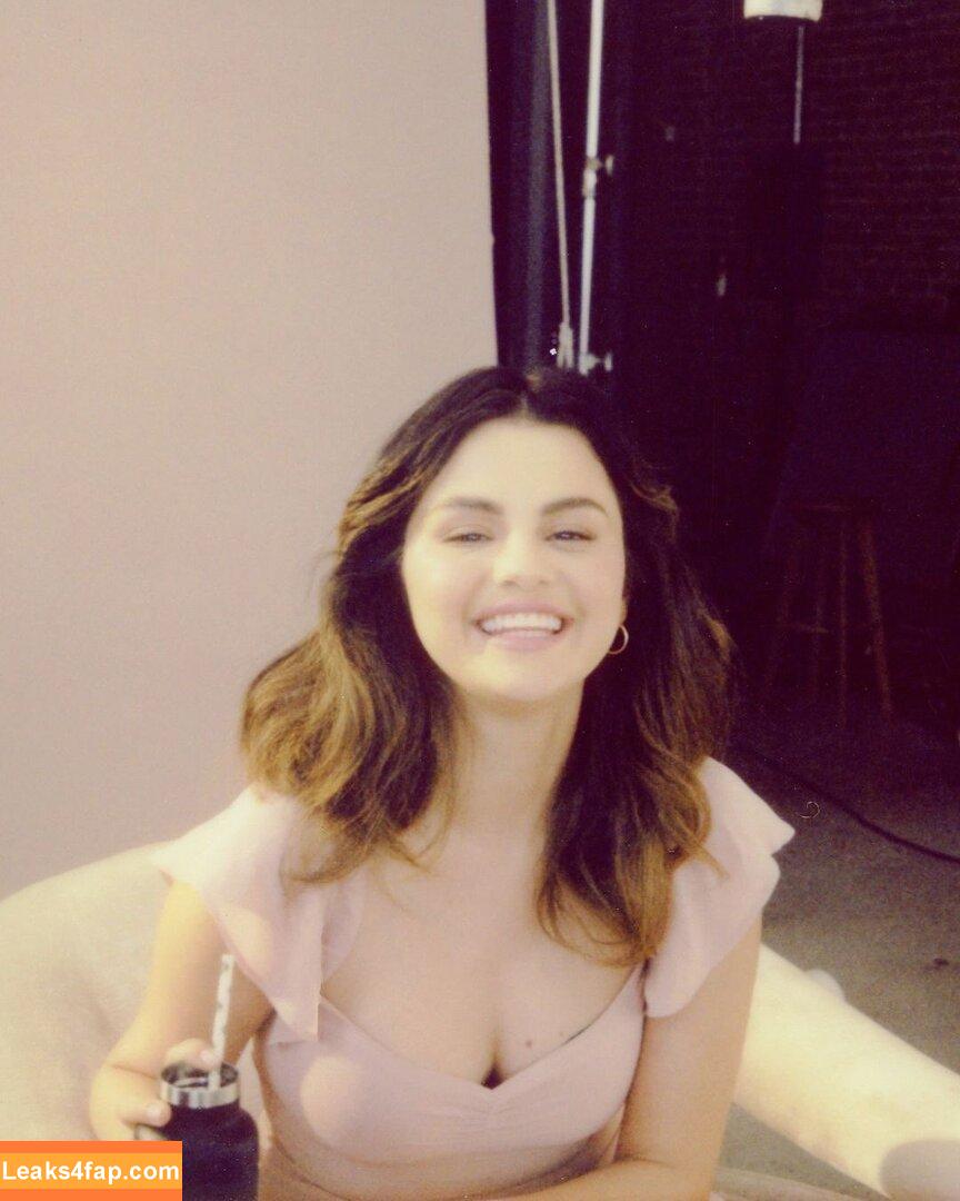 Selena Gomez / selena.gomez / selenagomez слитое фото фото #8751