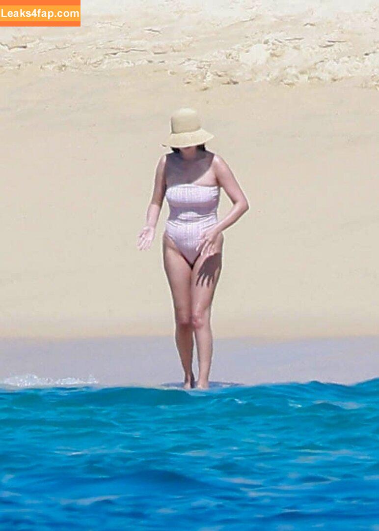 Selena Gomez / Selena / https: / selenagomez leaked photo photo #8845