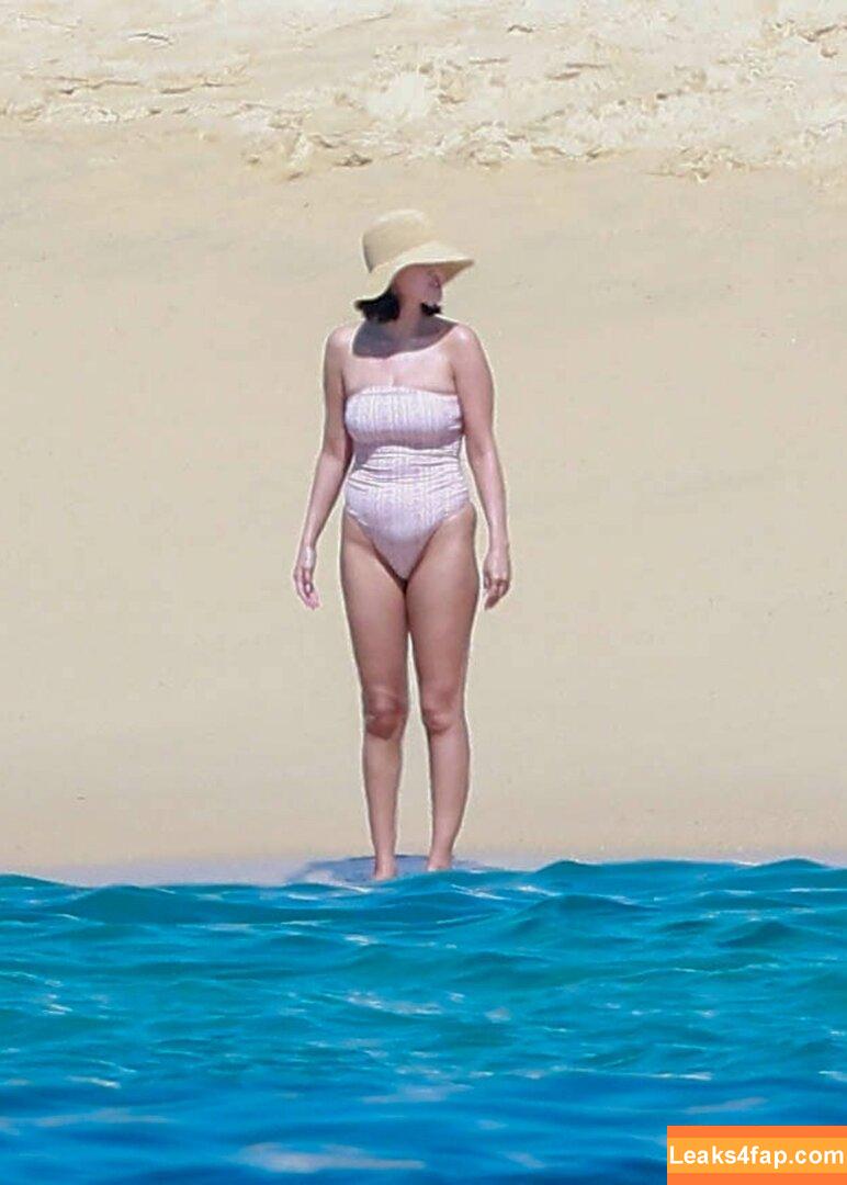 Selena Gomez / Selena / https: / selenagomez leaked photo photo #8846