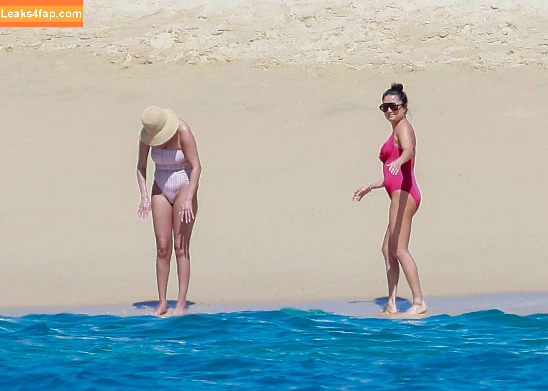 Selena Gomez / Selena / https: / selenagomez leaked photo photo #8863