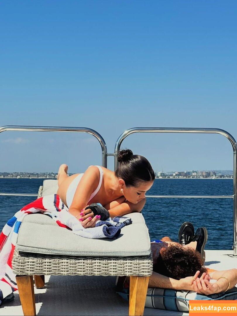 Selena Gomez / Selena / https: / selena.gomez / selenagomez слитое фото фото #8867