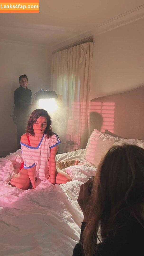 Selena Gomez / Selena / https: / selena.gomez / selenagomez leaked photo photo #8868