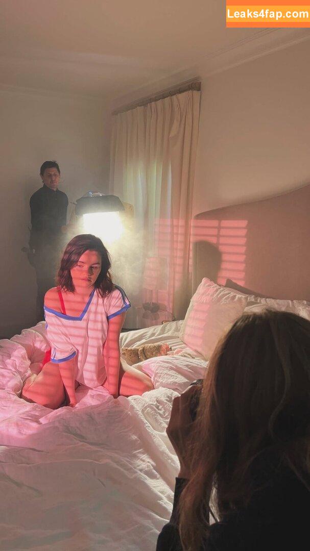 Selena Gomez / Selena / https: / selena.gomez / selenagomez leaked photo photo #8869