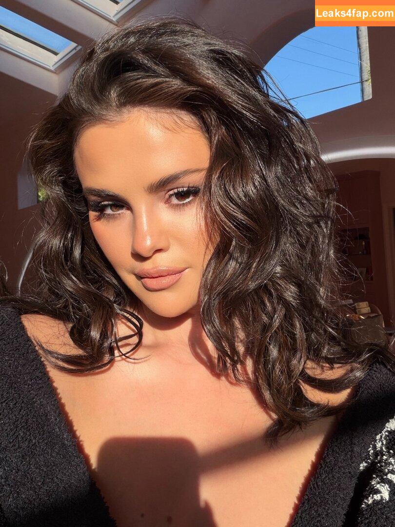 Selena Gomez / Selena / https: / selena.gomez / selenagomez leaked photo photo #8875