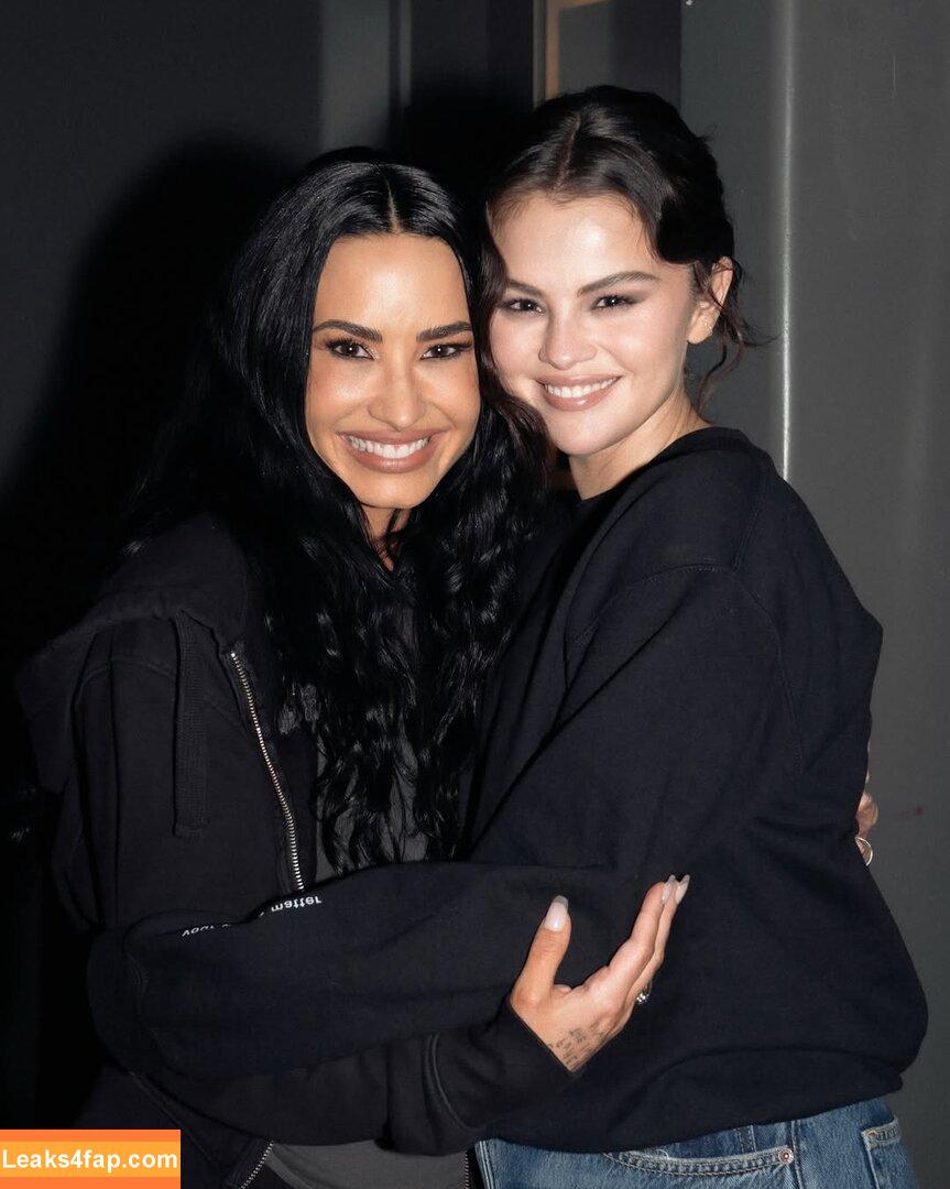 Selena Gomez / Selena / https: / selena.gomez / selenagomez leaked photo photo #8916
