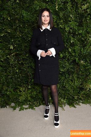 Selena Gomez photo #8005