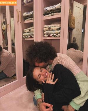 Selena Gomez photo #8036