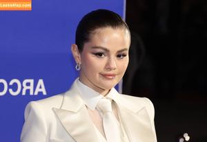 Selena Gomez photo #8144
