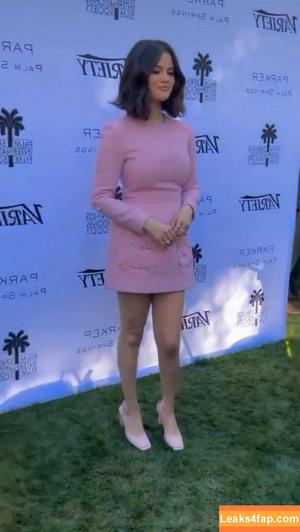 Selena Gomez photo #8152