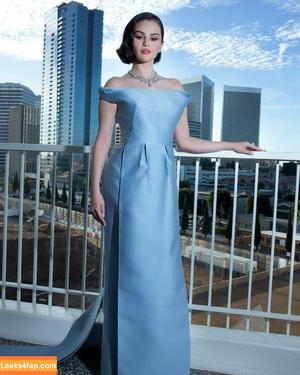 Selena Gomez photo #8186