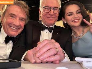 Selena Gomez photo #8223