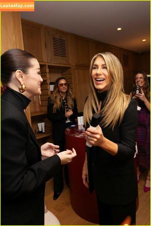 Selena Gomez photo #8257