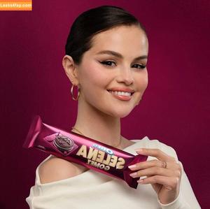 Selena Gomez photo #8619